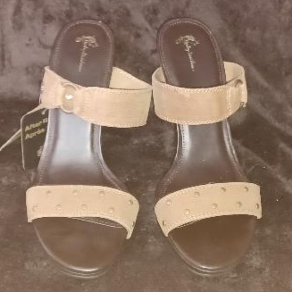 Leather Harley Davidson Brown Studded High Heeled Slides - Size 8.5, NWT - Picture 5 of 7